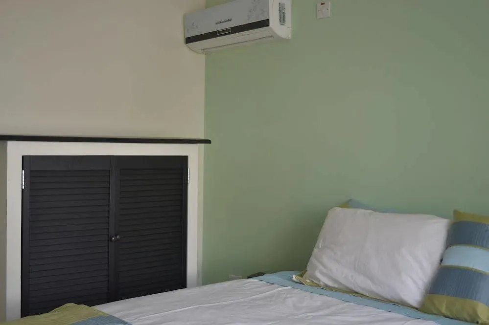 The Garden Guest Apartment كينغستون 0*,